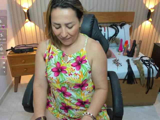 luciana-ballesteros webcam