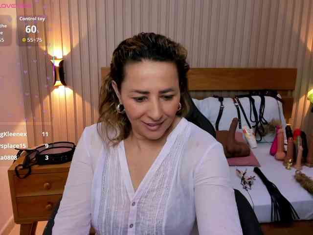 luciana-ballesteros webcam