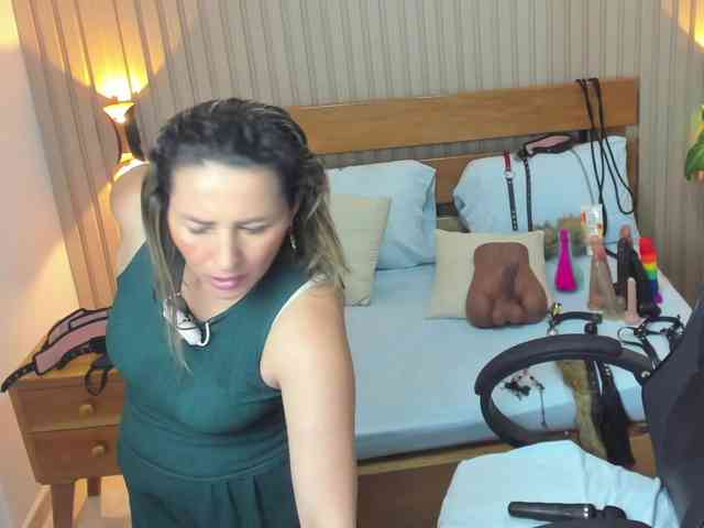luciana-ballesteros webcam