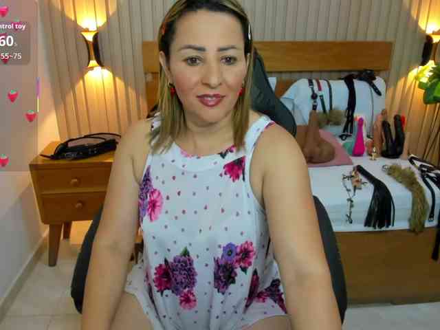 luciana-ballesteros webcam