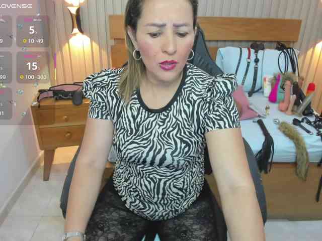 luciana-ballesteros webcam