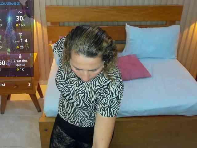 luciana-ballesteros webcam