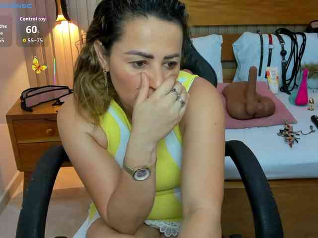 luciana-ballesteros webcam