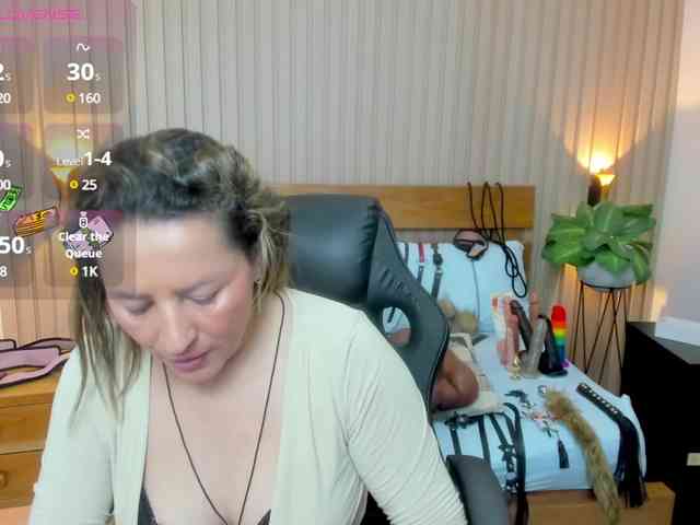 luciana-ballesteros webcam