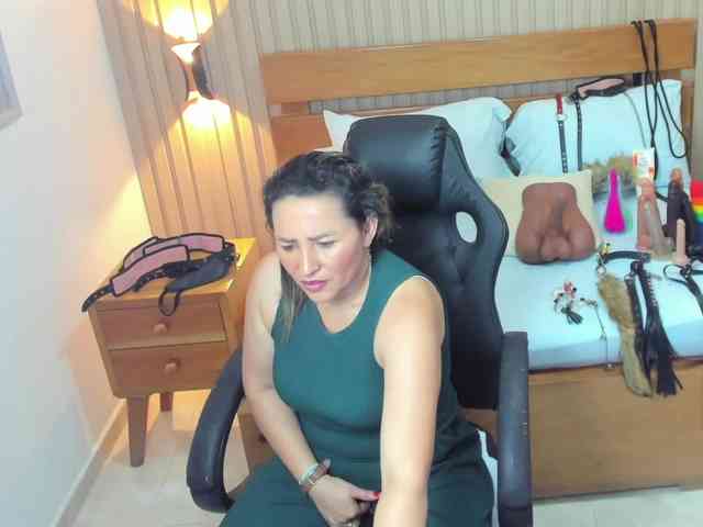 luciana-ballesteros webcam
