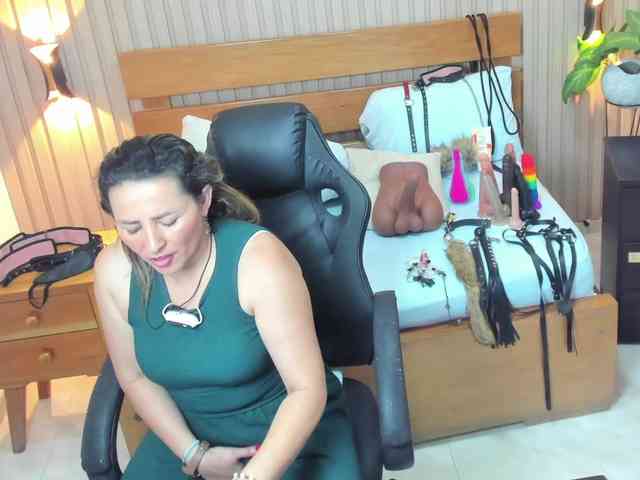 luciana-ballesteros webcam