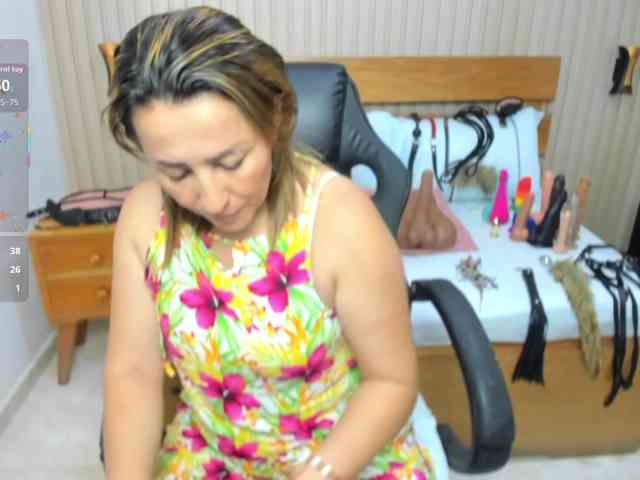 luciana-ballesteros webcam