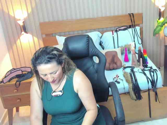 luciana-ballesteros webcam