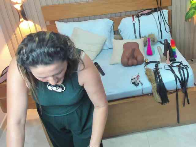 luciana-ballesteros webcam