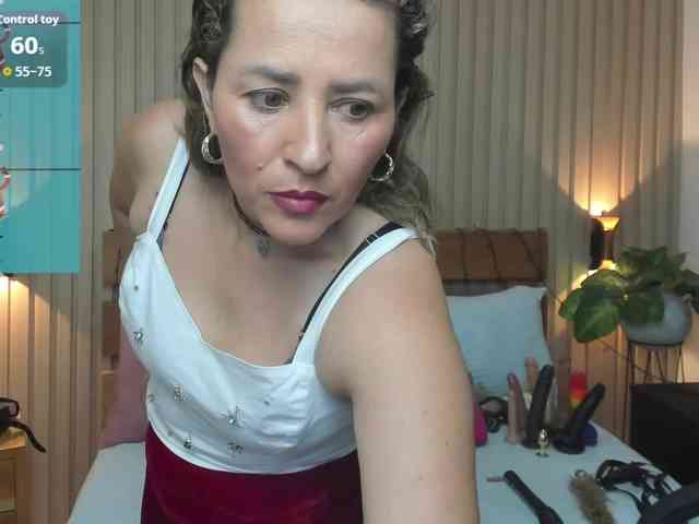 luciana-ballesteros webcam