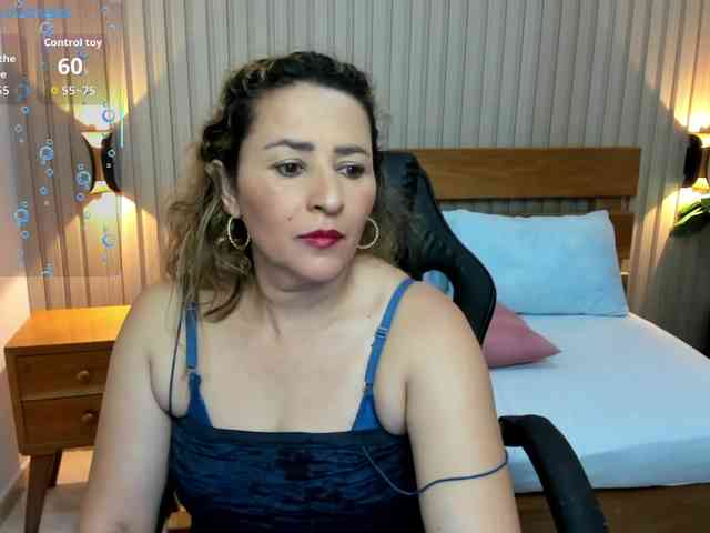 luciana-ballesteros webcam