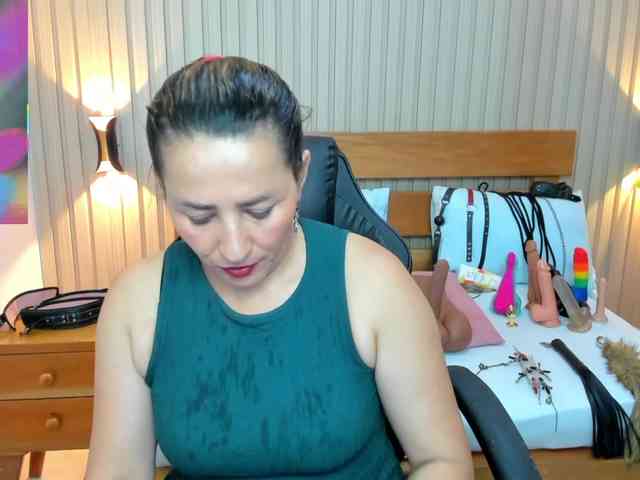 luciana-ballesteros webcam