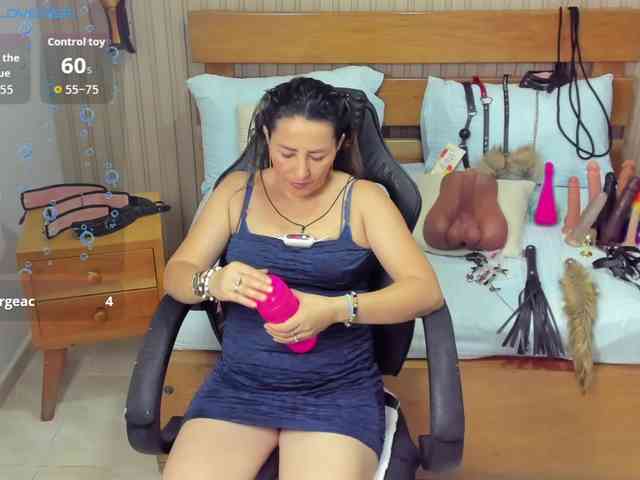 luciana-ballesteros webcam