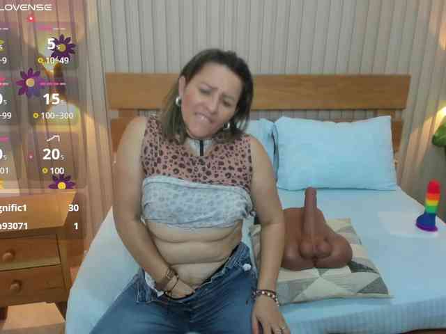luciana-ballesteros webcam