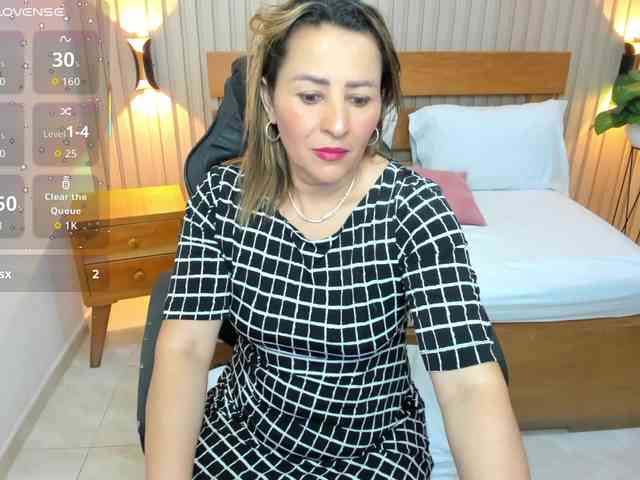 luciana-ballesteros webcam