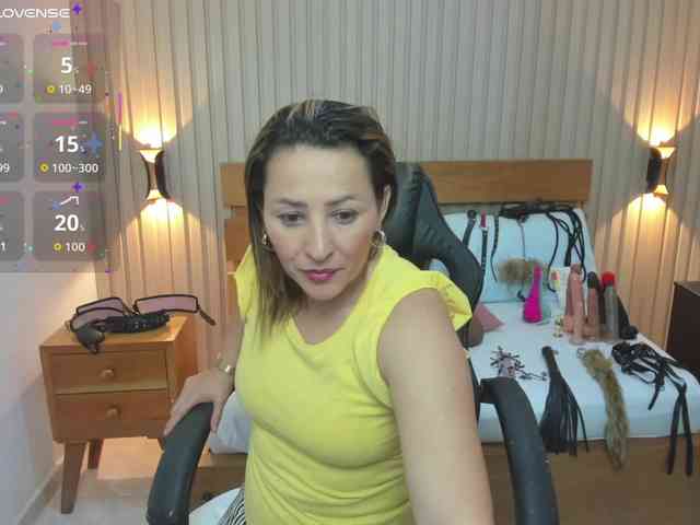 luciana-ballesteros webcam