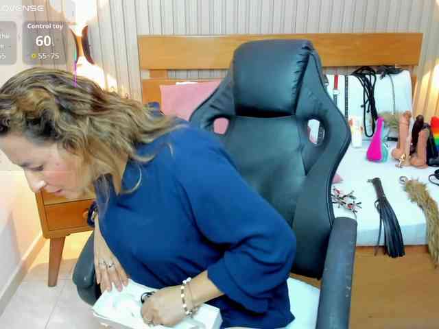 luciana-ballesteros webcam