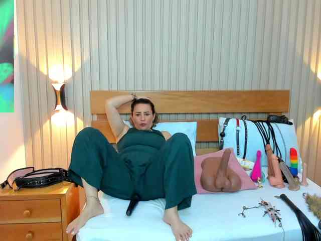 luciana-ballesteros webcam