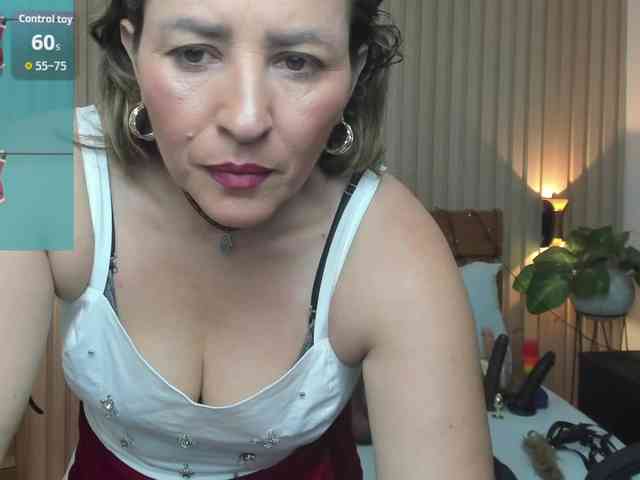 luciana-ballesteros webcam