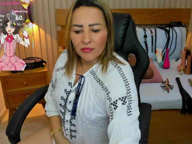 luciana-ballesteros webcam