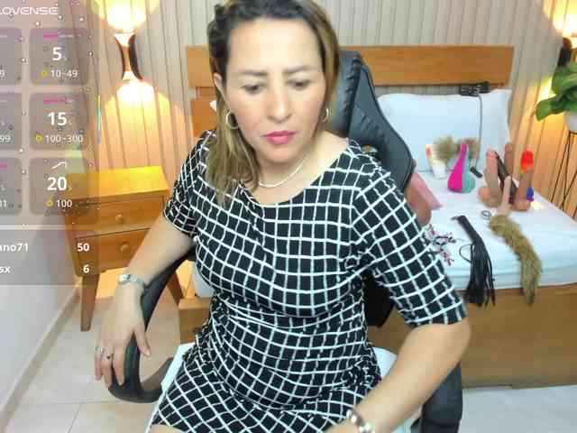 luciana-ballesteros webcam