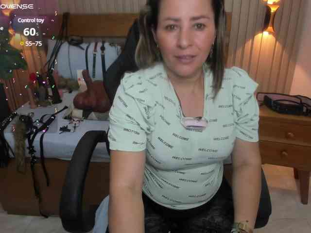 luciana-ballesteros webcam