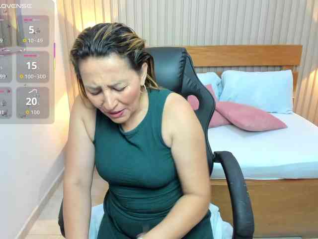 luciana-ballesteros webcam