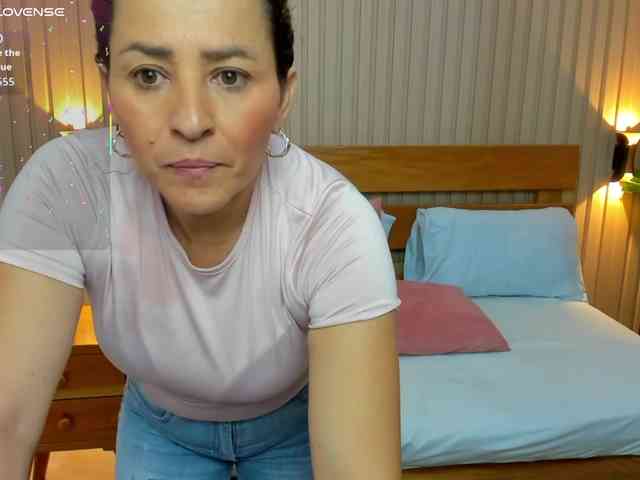 luciana-ballesteros webcam