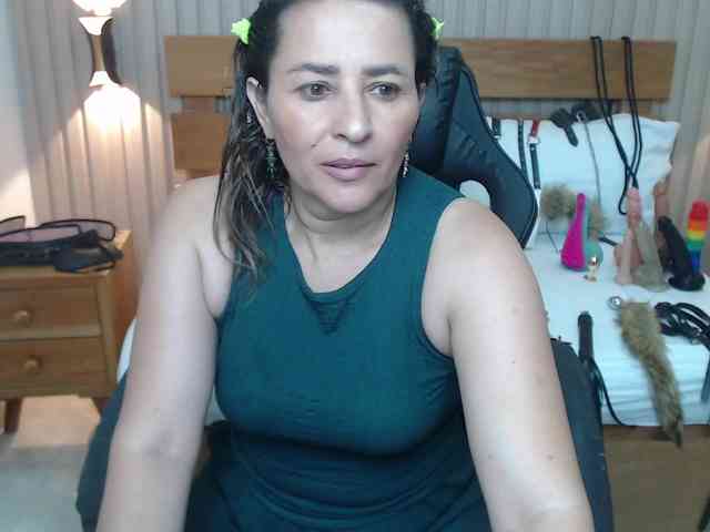 luciana-ballesteros webcam