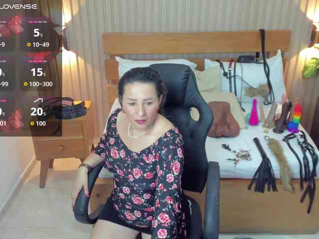 luciana-ballesteros webcam