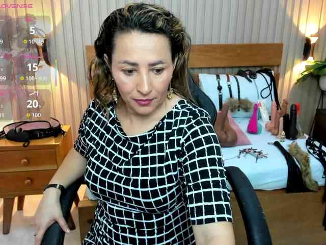 luciana-ballesteros webcam