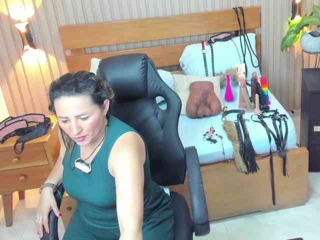 luciana-ballesteros webcam