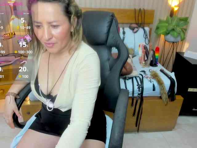 luciana-ballesteros webcam