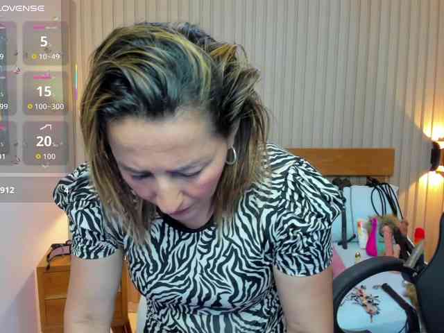 luciana-ballesteros webcam