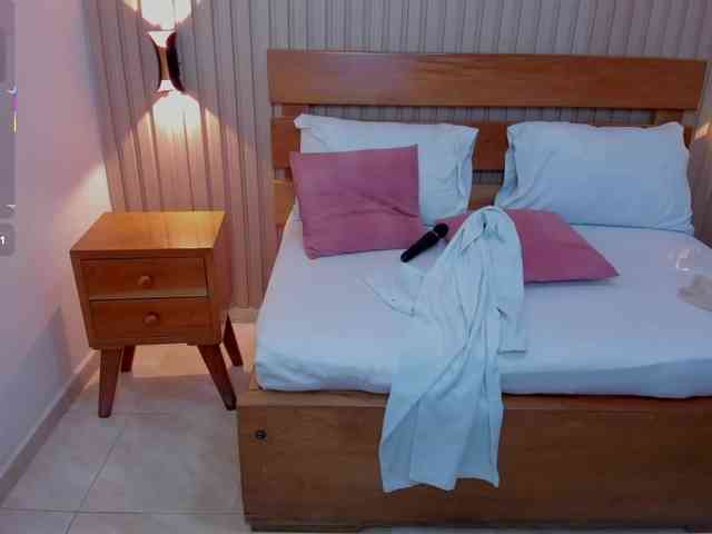 luciana-ballesteros webcam