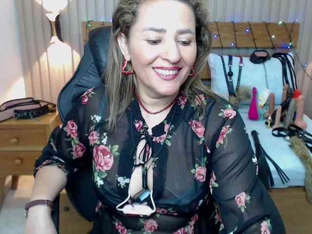 luciana-ballesteros webcam