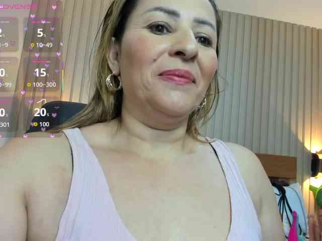 luciana-ballesteros webcam