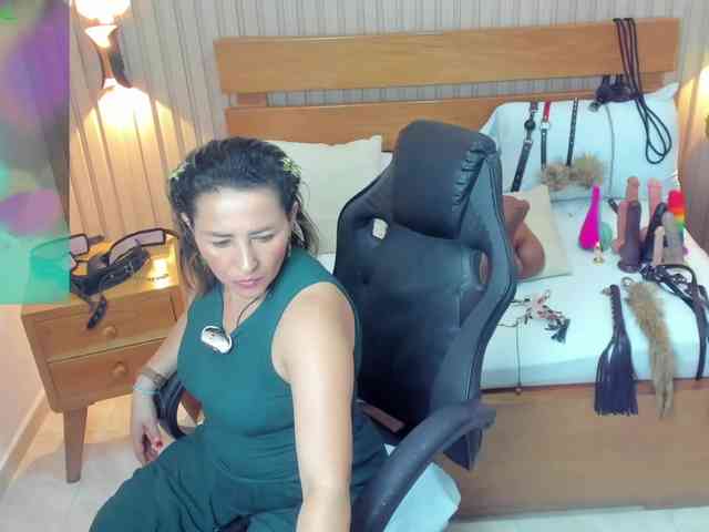 luciana-ballesteros webcam