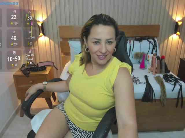 luciana-ballesteros webcam