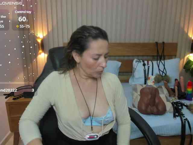 luciana-ballesteros webcam
