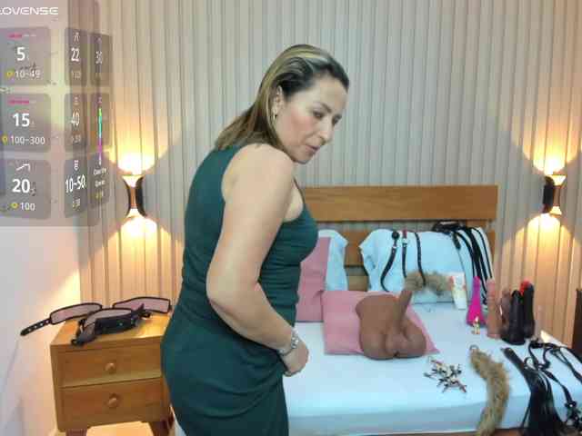 luciana-ballesteros webcam