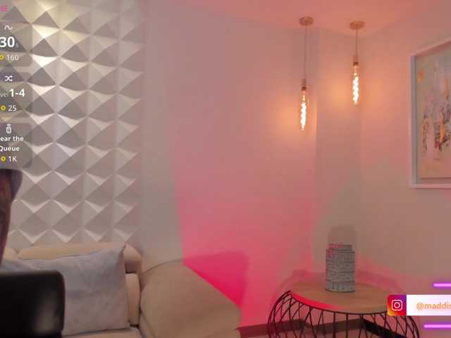  MaddisonCollins chat room