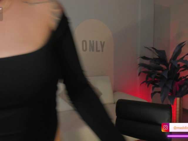 MaddisonCollins's BongaCams show and profile