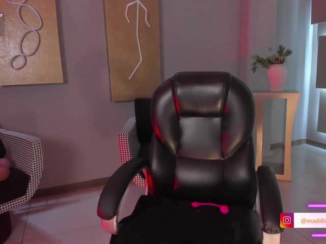 MaddisonCollins's BongaCams show and profile