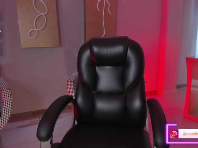 MaddisonCollins's BongaCams show and profile