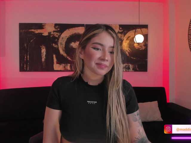 MaddisonCollins's BongaCams show and profile