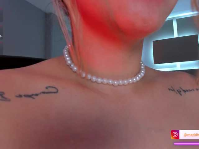 MaddisonCollins's BongaCams show and profile