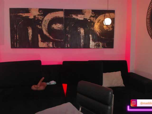 MaddisonCollins's BongaCams show and profile