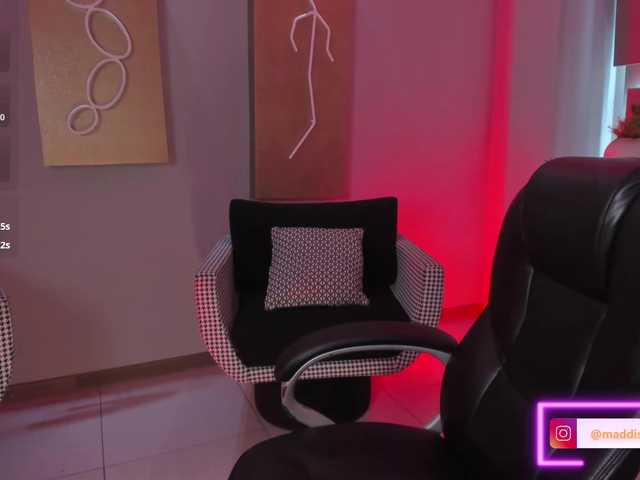 MaddisonCollins's BongaCams show and profile