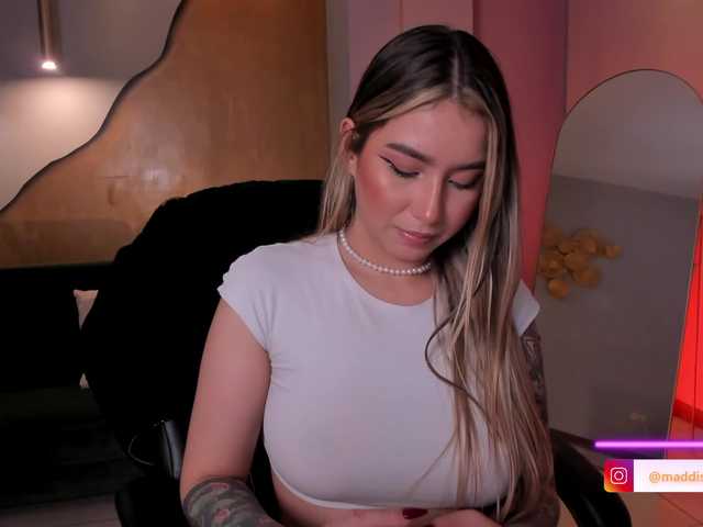 MaddisonCollins's BongaCams show and profile